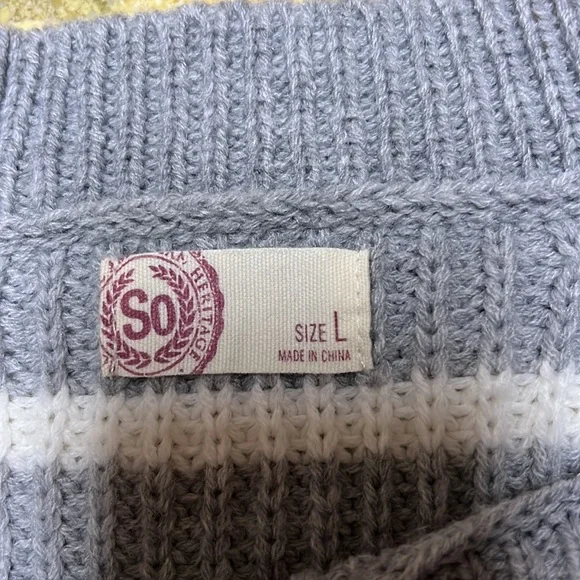 EUC SO stripped sweater - Picture 3 of 11
